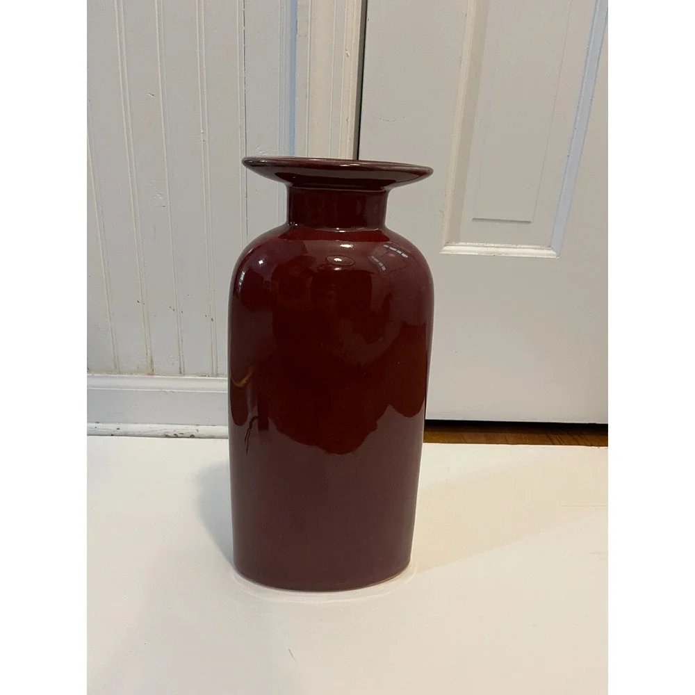 Vintage 13.5 in Tall Glaze‎ Studio Pottery Vase Unmarked Red Burgundy Home decor